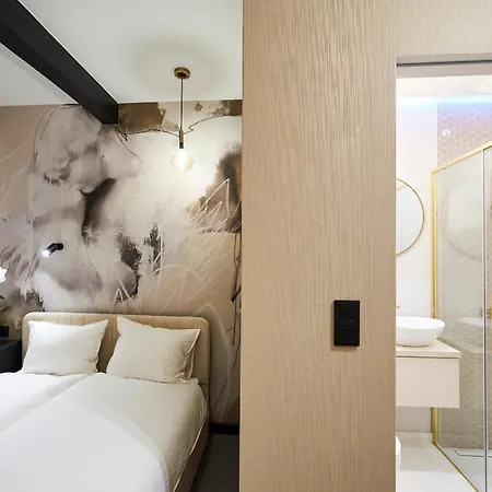 住宿加早餐酒店 Scoria 3*